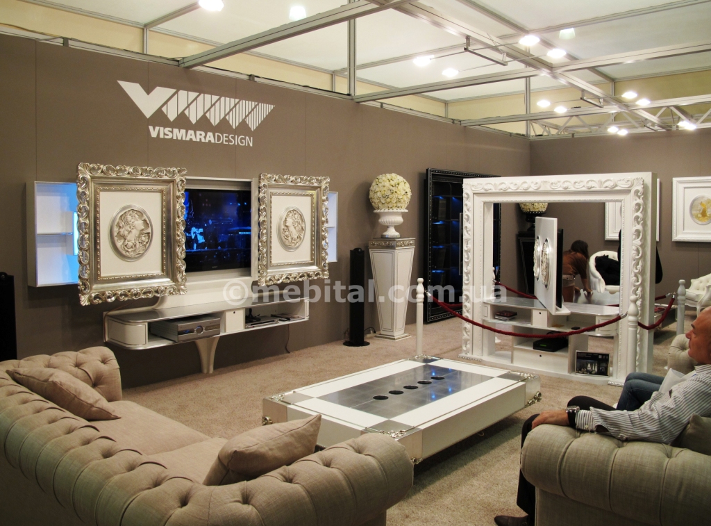 классическая гостиная от итальянской фабрики Vismara на I Saloni Moscow 2011 классическая гостиная от итальянской фабрики Vismara на I Saloni Moscow 2011