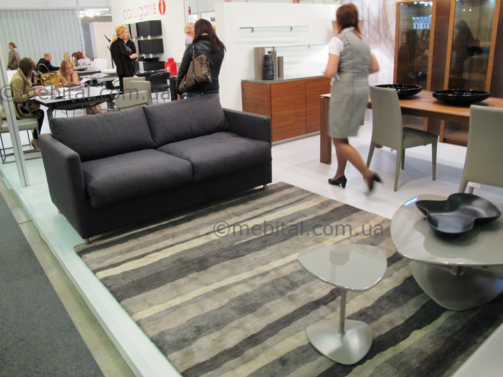 стенд фабрики Calligaris на выставке I Saloni Moscow 2011