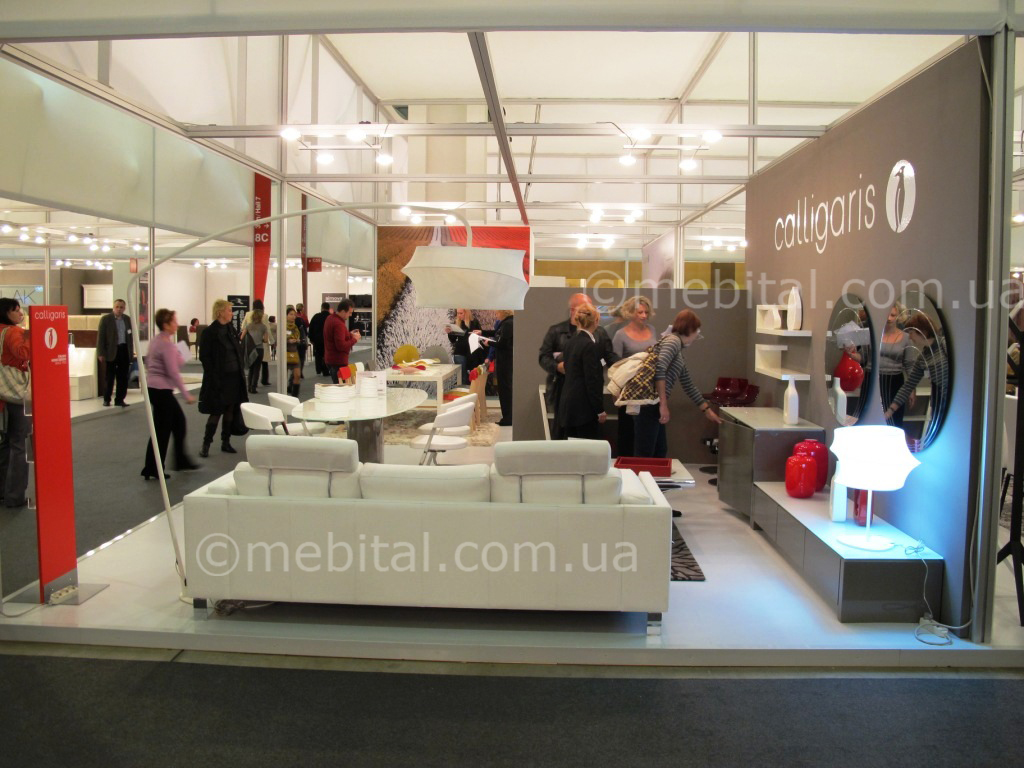 стенд фабрики Calligaris на выставке I Saloni Moscow 2011 стенд фабрики Calligaris на выставке I Saloni Moscow 2011